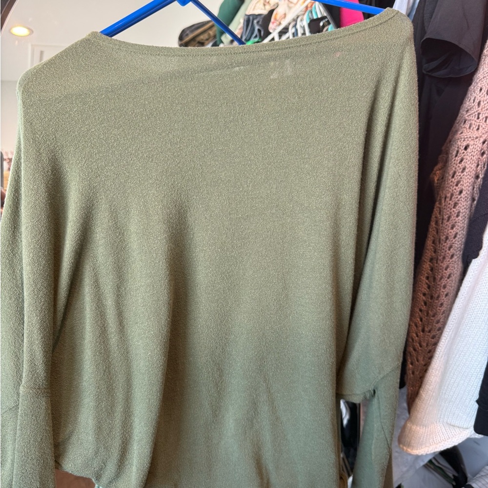 Alya Off-the-Shoulder Olive Sweater